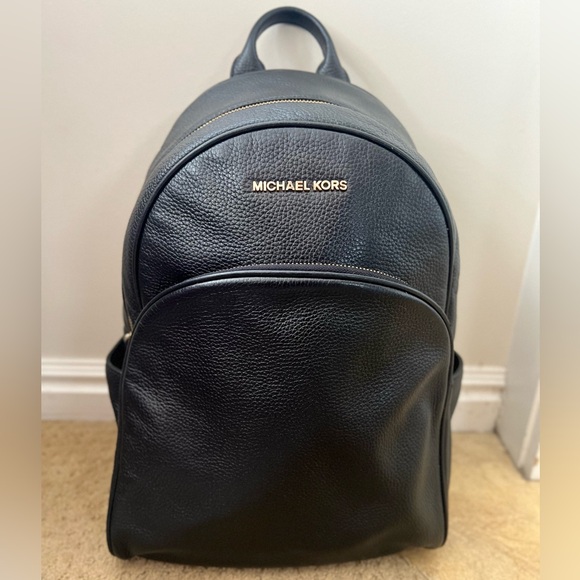 Michael Kors Large Abbey Pebbled Leather Backpack Black with gold hardware - Picture 5 of 14